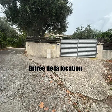 Tiny House A 50m De La De Miomo *