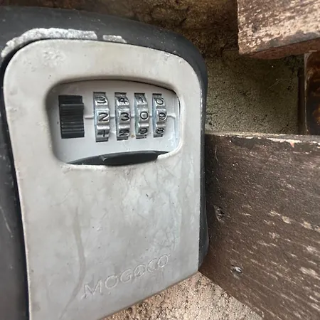 Tiny House A 50m De La De Miomo Lägenhet