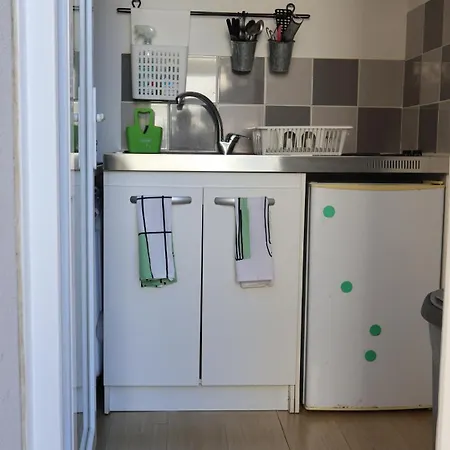 Tiny House A 50m De La De Miomo Lägenhet *