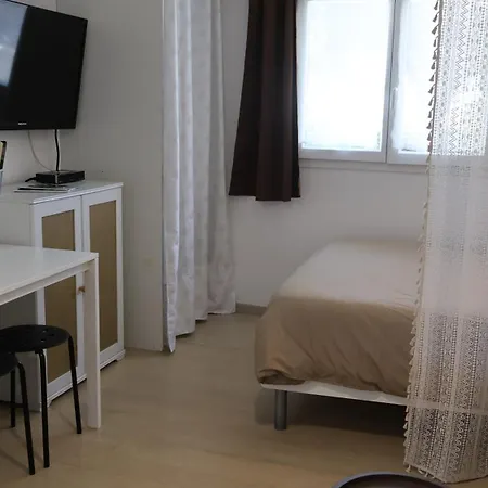 Lägenhet Tiny House A 50m De La De Miomo *