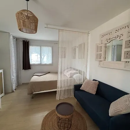Apartment Tiny House A 50m De La De Miomo Marine du Miomo