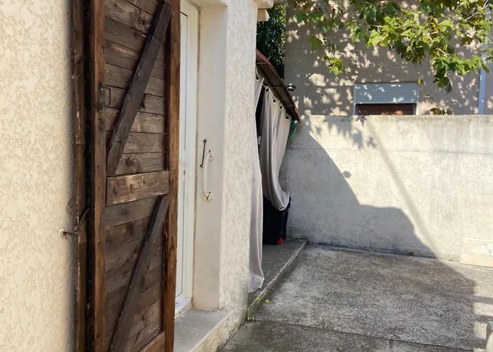 Tiny House A 50m De La De Miomo Apartment *