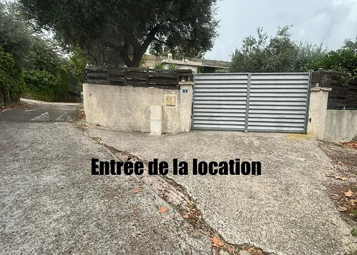 Tiny House A 50m De La De Miomo *